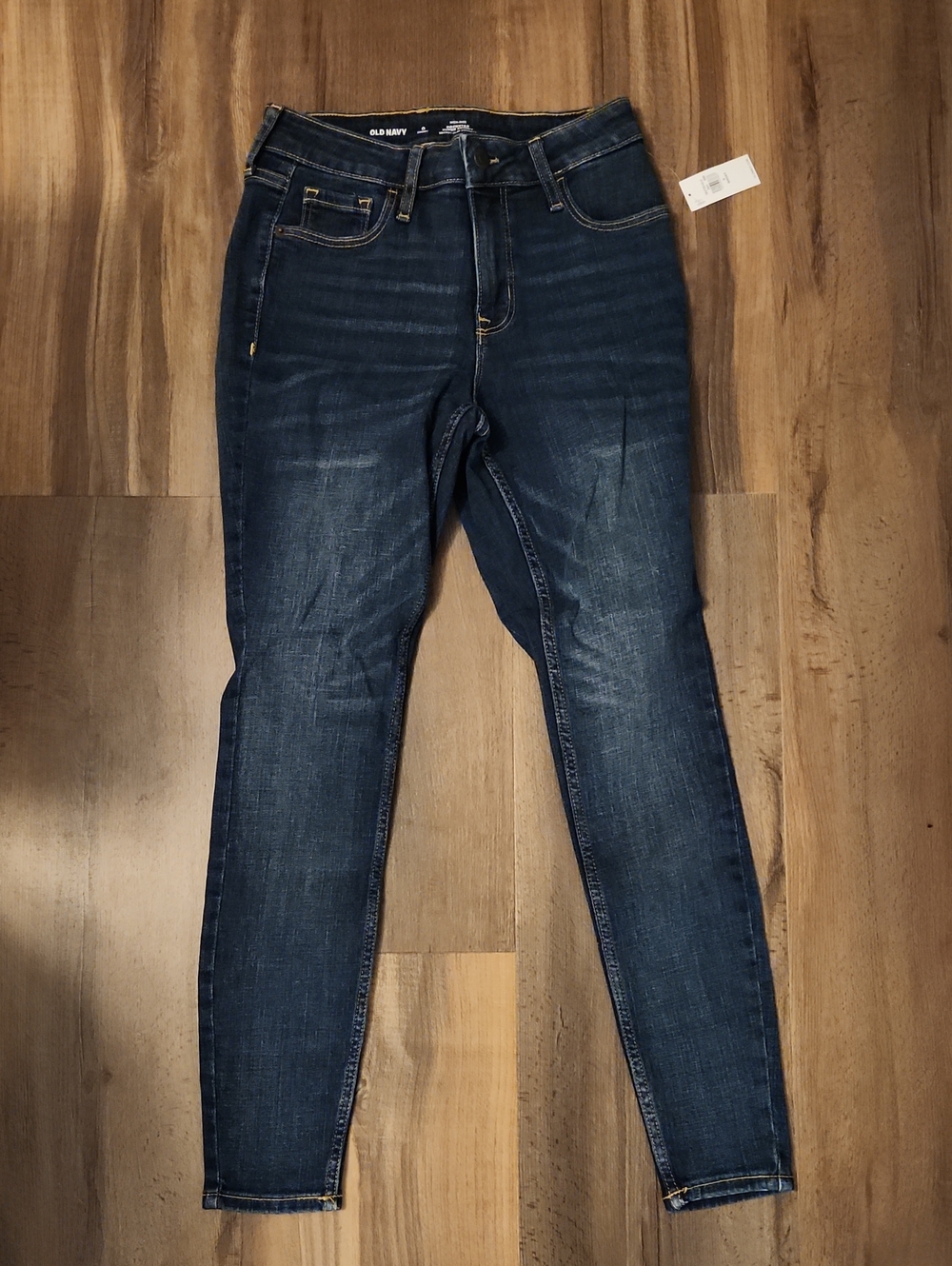 Old Navy Rockstar Short Skinny Jeans